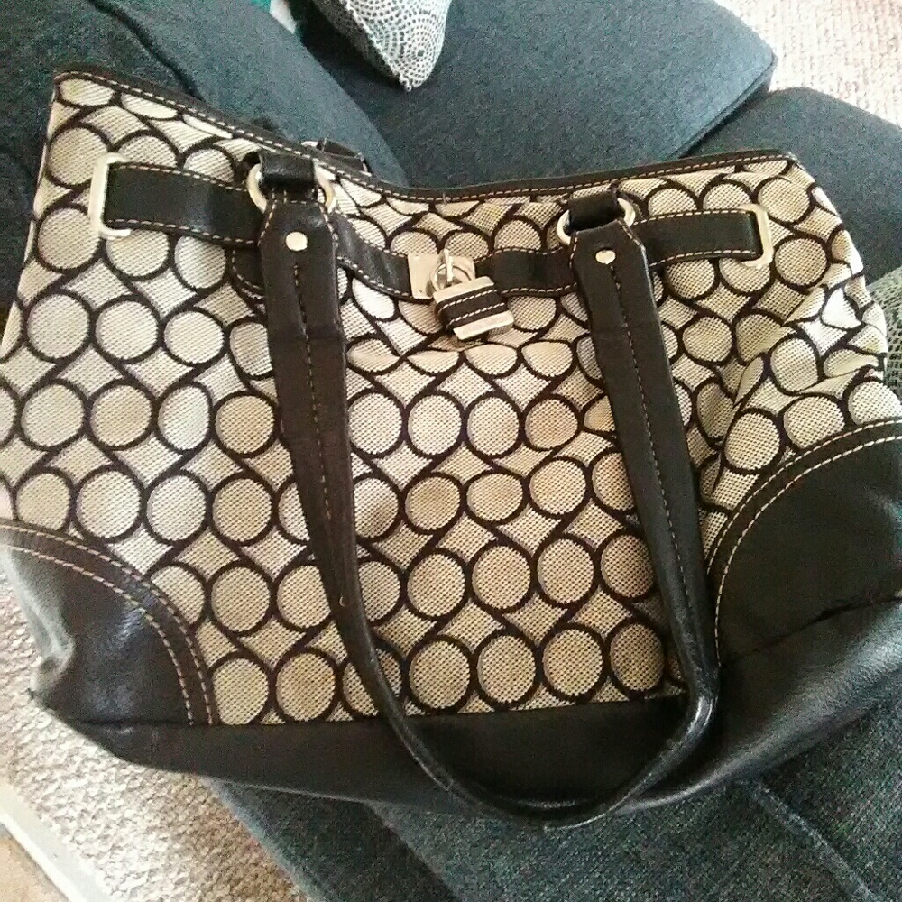 Nine West purse